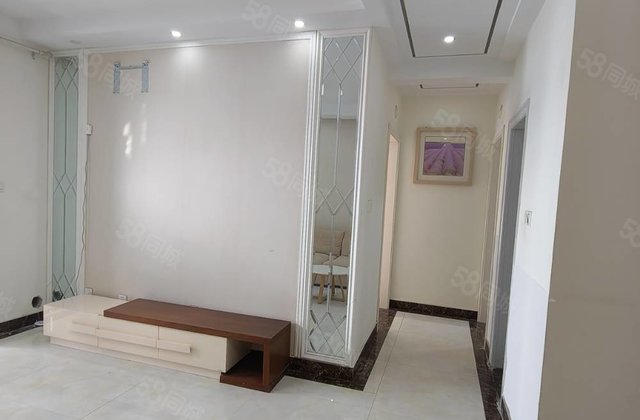 急售急售一口价62萬买观景12楼，精装二室两厅，随时看房。