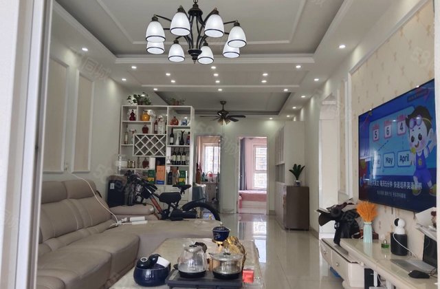 急售，新上，婚房精装修，年轻人结婚买房，财干路，万达