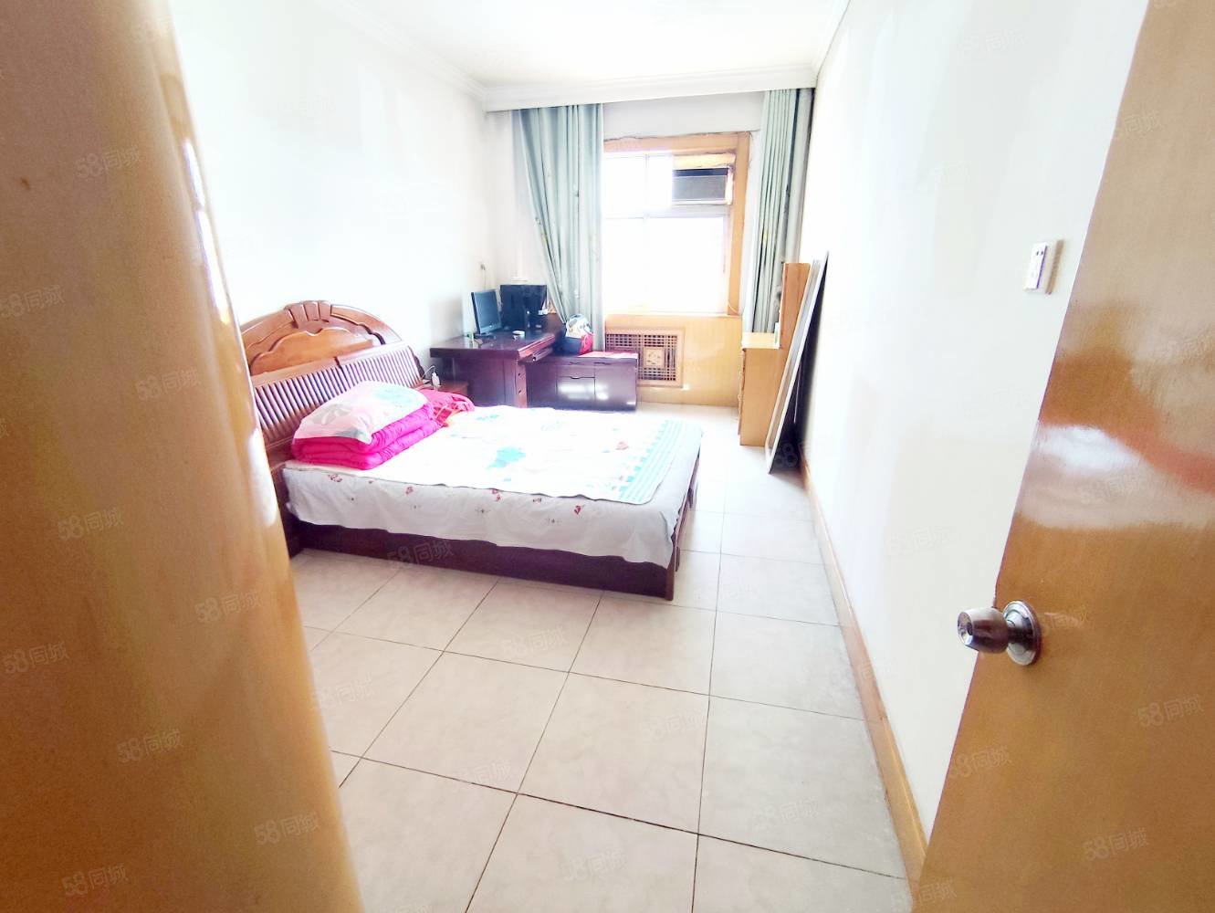 农业发展银行家属楼3室2厅1卫166.98㎡南北66万