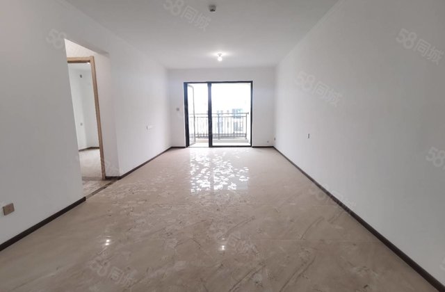 中间楼层大三室，星光时代美境 水晶丽城 阿尔卡迪亚 七中