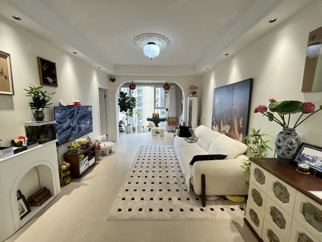 东正棕榈泉2室2厅1卫85㎡南北59.8万