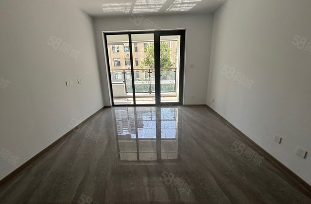 一实验 城市芳华 送车位储藏室 动静分区 双阳台全明户型