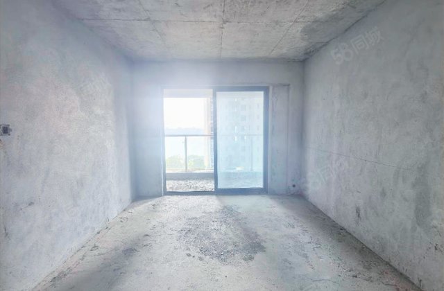 南海维景蓝湾4室2厅129.54㎡108万二手房图片