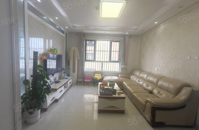 三院，香江，万达附近，三室两厅边户，建设路  ，十一中带车储