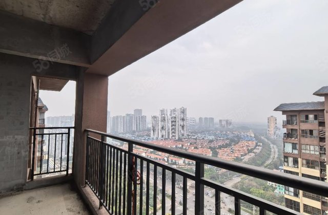 地王公园府4室2厅126㎡53.2万二手房图片