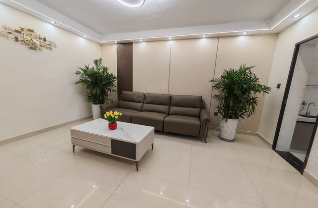 步行100 到湖边 精装三居室 新东方名人苑秀水苑 价格好谈