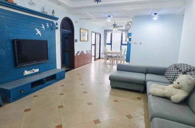 藏珑湖上国际花园4室2厅143.63㎡122万二手房图片