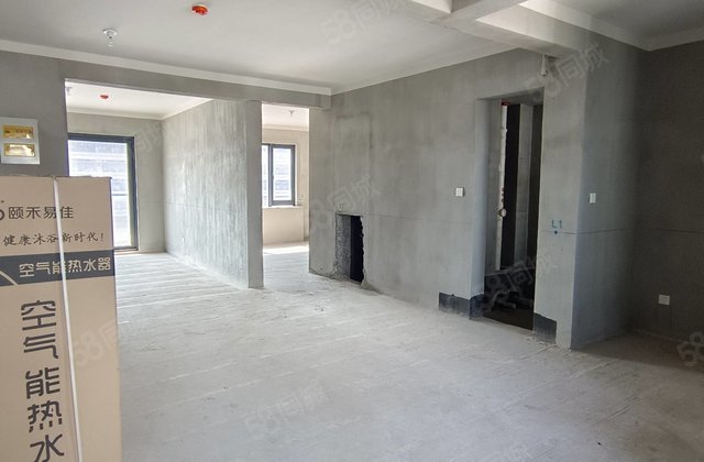 杨帆龙悦3室2厅122㎡149.9万二手房图片