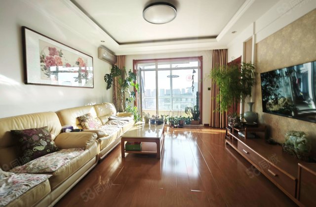 宏城金棕榈3室2厅143.75㎡115万二手房图片