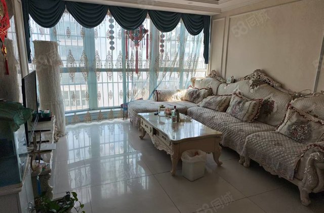 万达附近汽车站三室带储藏室精装修中华苑