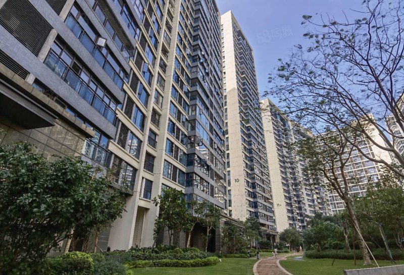 保利中央海岸3室2厅2卫108.8㎡南北265万