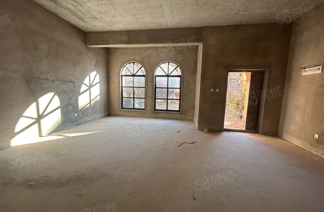 翰樘城小区(别墅)4室2厅225㎡178万二手房图片