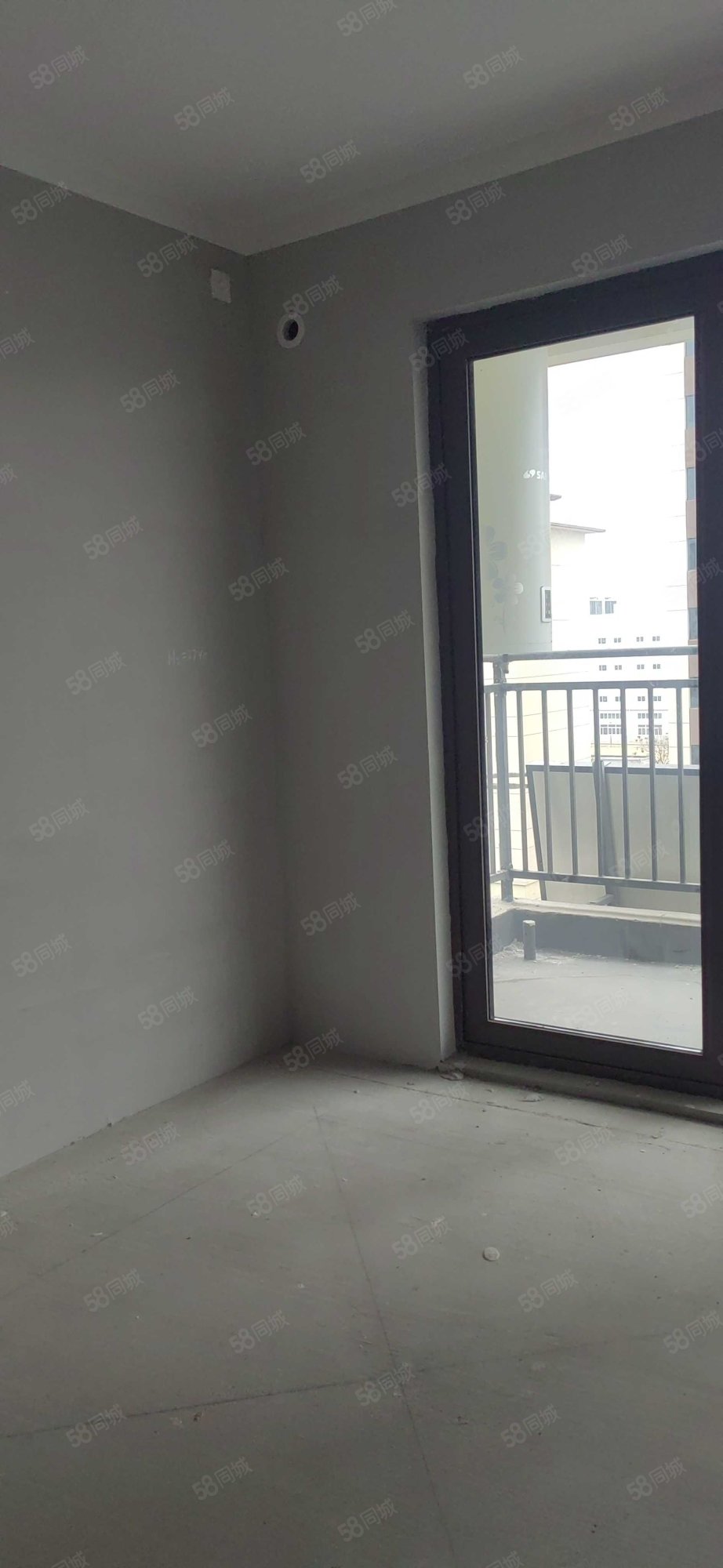 碧桂园凤熹台3室2厅1卫102㎡南北65万