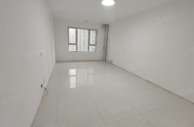 铂悦山3室2厅120㎡78万二手房图片