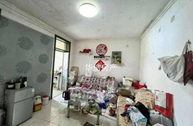 振兴路七中步梯3楼两室一厅65平30万