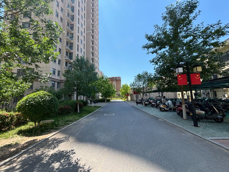 【10图】东湖天玺 三室一厅全景房 凤尾楼层 个人精装,东湖天玺-锦州