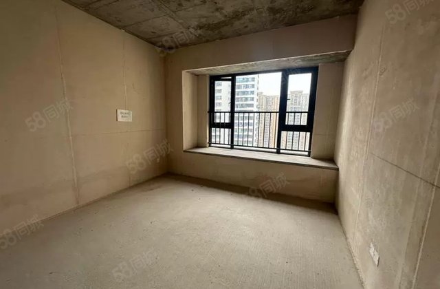 旭辉碧桂园云樾名邸4室2厅139.54㎡65万二手房图片