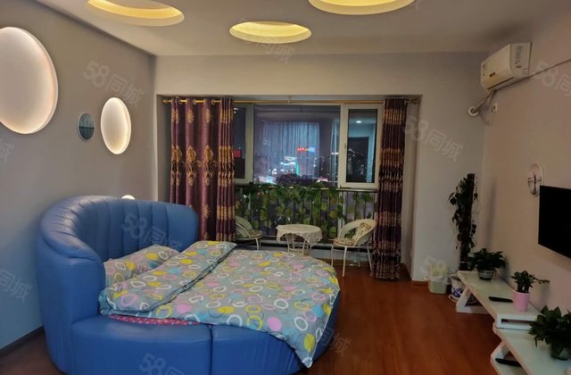 东昌总校1.1类，70年产权，免大税，可以随时过户。房东直卖