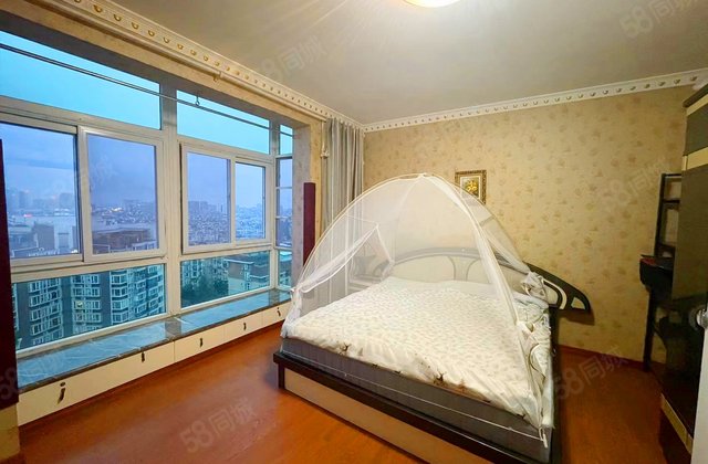 天鹅星座5室3厅207㎡410万二手房图片