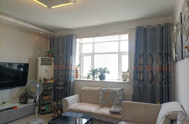 万达附近，三室边户，送车位储藏室，附时看房