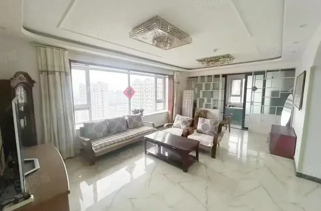 二中东苑昌润莲城，西边户带车位储藏室，看房方便