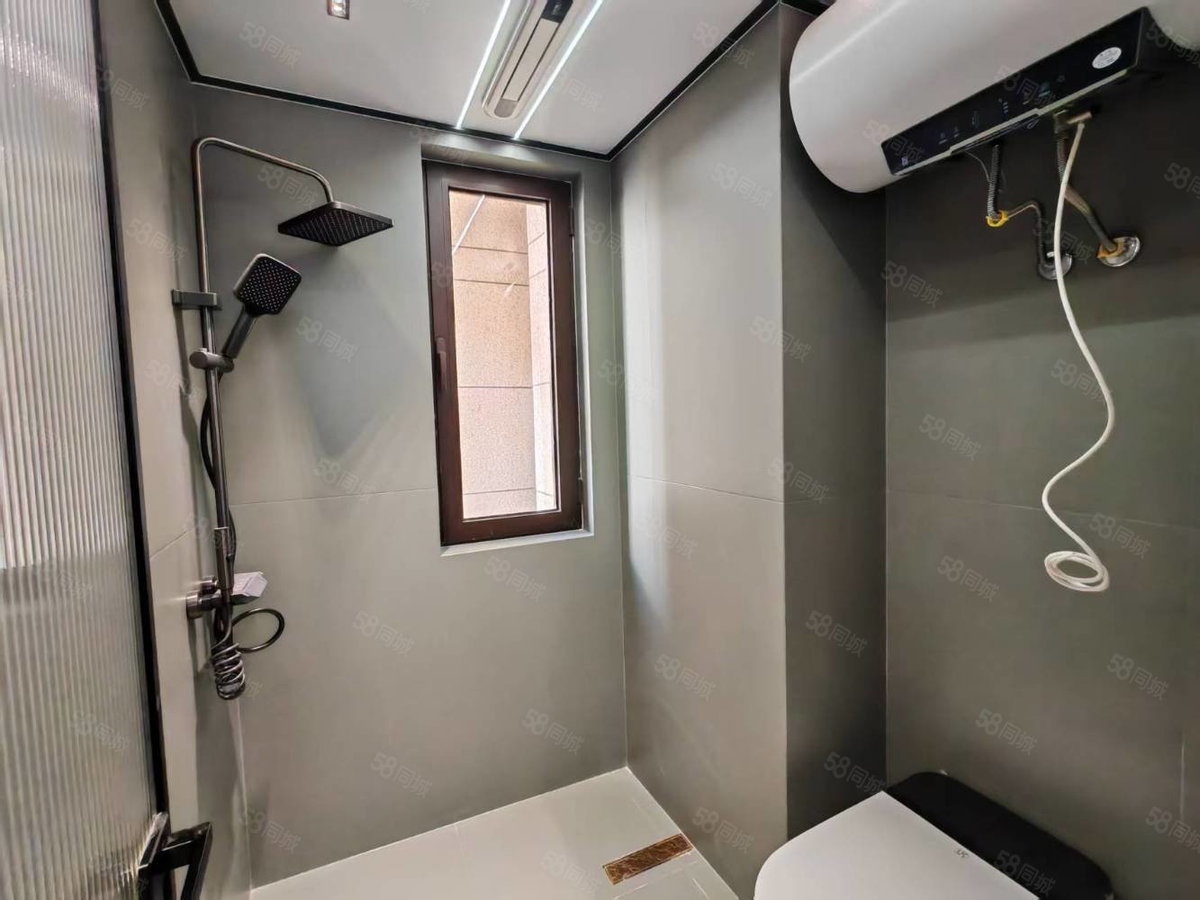 绿地斐勒公馆2室2厅2卫120㎡南北79万