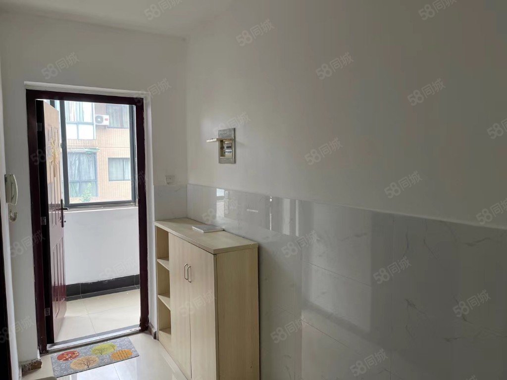 长河蓝堡国际1室0厅1卫37.8㎡南31.8万