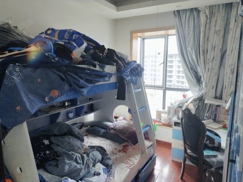 景誉家园3室2厅2卫121㎡南北80.8万
