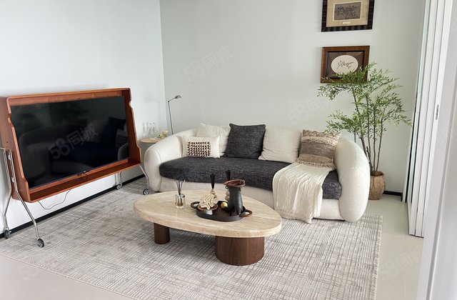 东方海鸥湾2室1厅37㎡48万二手房图片