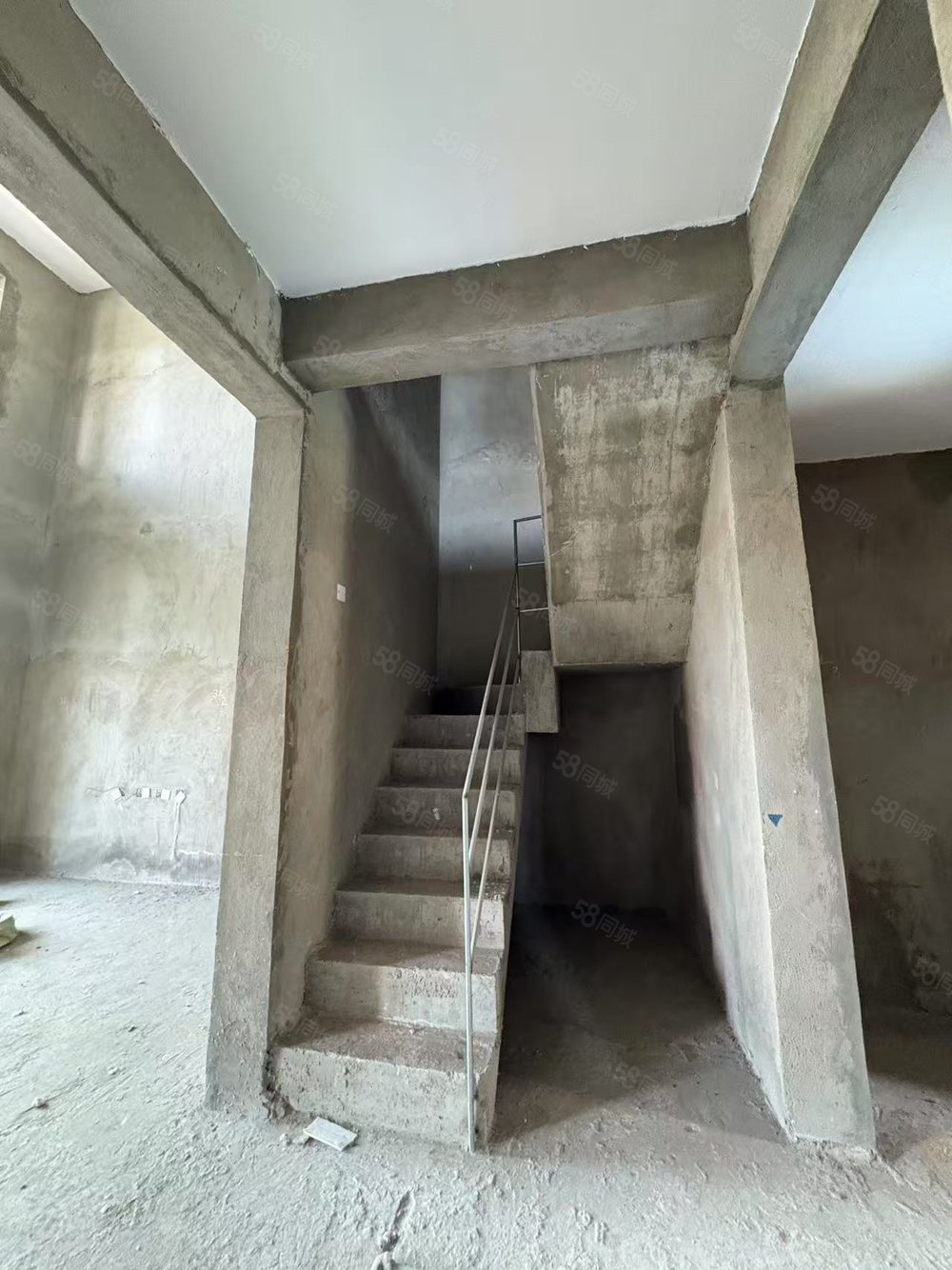 中梁壹号院(别墅)3室2厅3卫161㎡东南178万