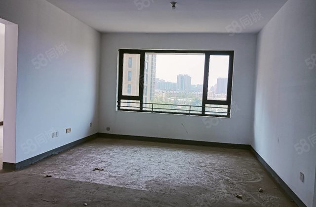 急售 百合新城 三室两卫 独梯独户 三叶草 免大税 带车储