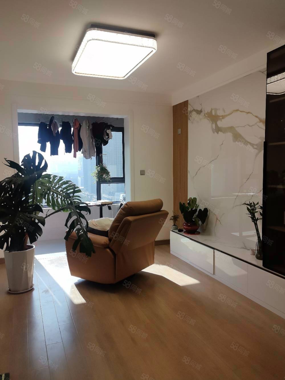 合能公馆3室2厅2卫94㎡南北116万