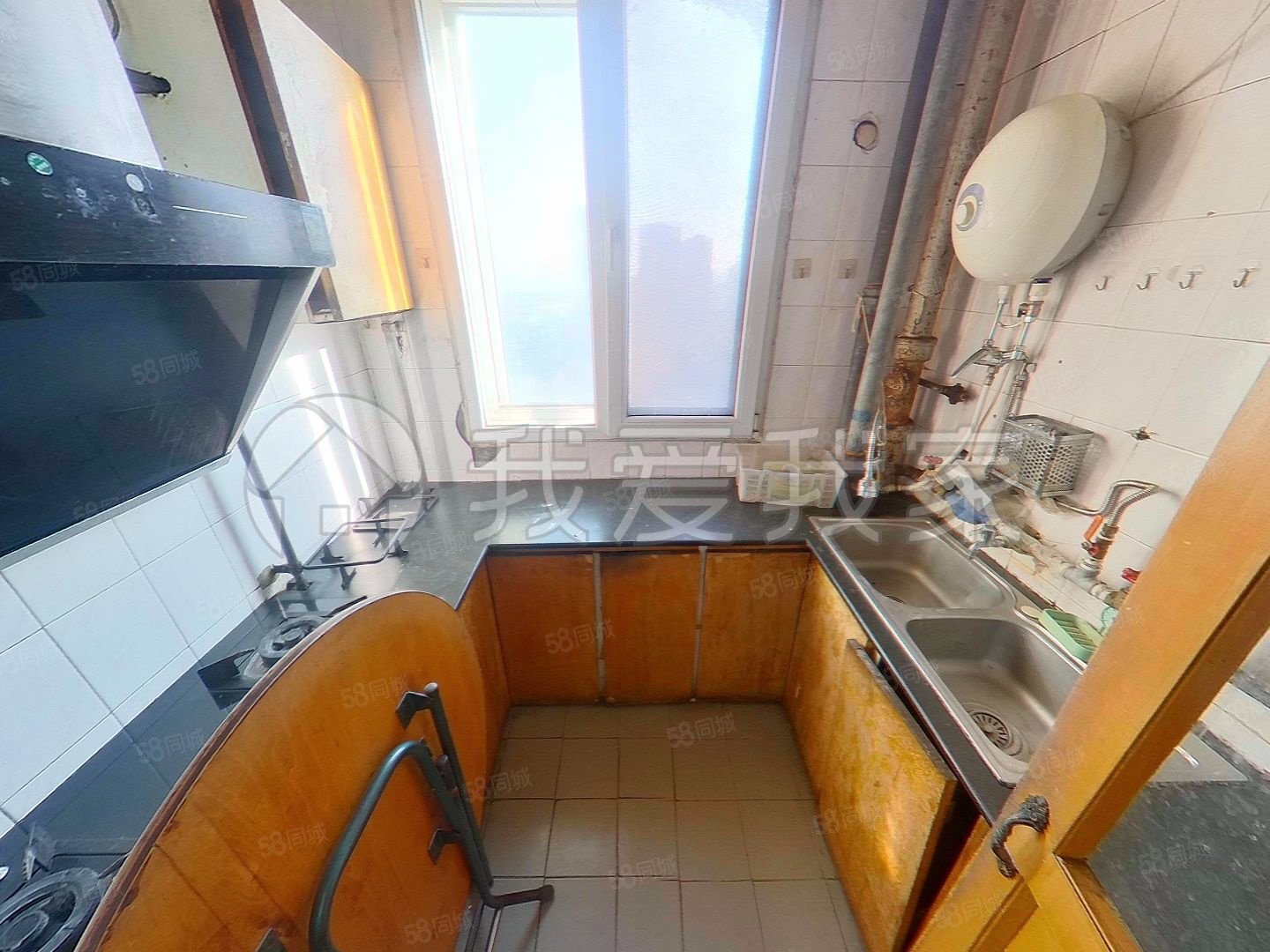 普惠南里3室1廳1衛(wèi)80㎡東南650萬