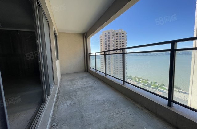 中海寰宇天下(四区)4室2厅170㎡144.5万二手房图片