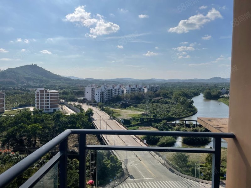 御龙府2室1厅1卫77.89㎡南北50万