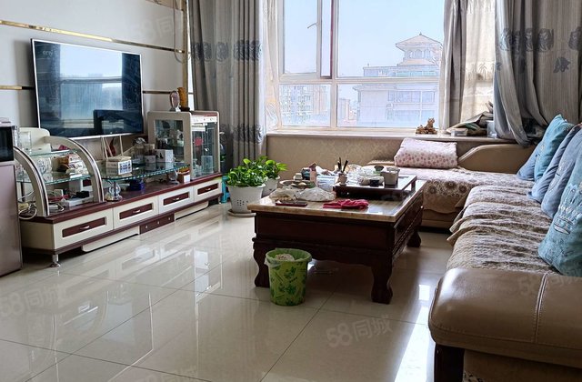 阳光和实验 月亮湾A区精装三室全明边户带车位和储 颐馨园北