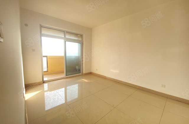 水城印像旁 中间楼层首付3萬 可安家温馨两室南北通 金田阳光