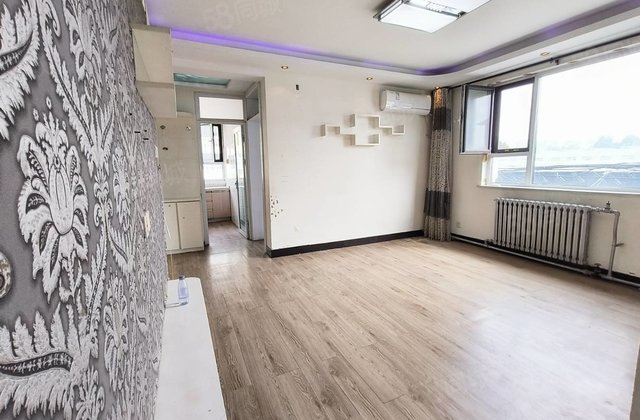 急 文轩八中 外国语旁 龙山花园 电业局四院 中间楼层可按揭