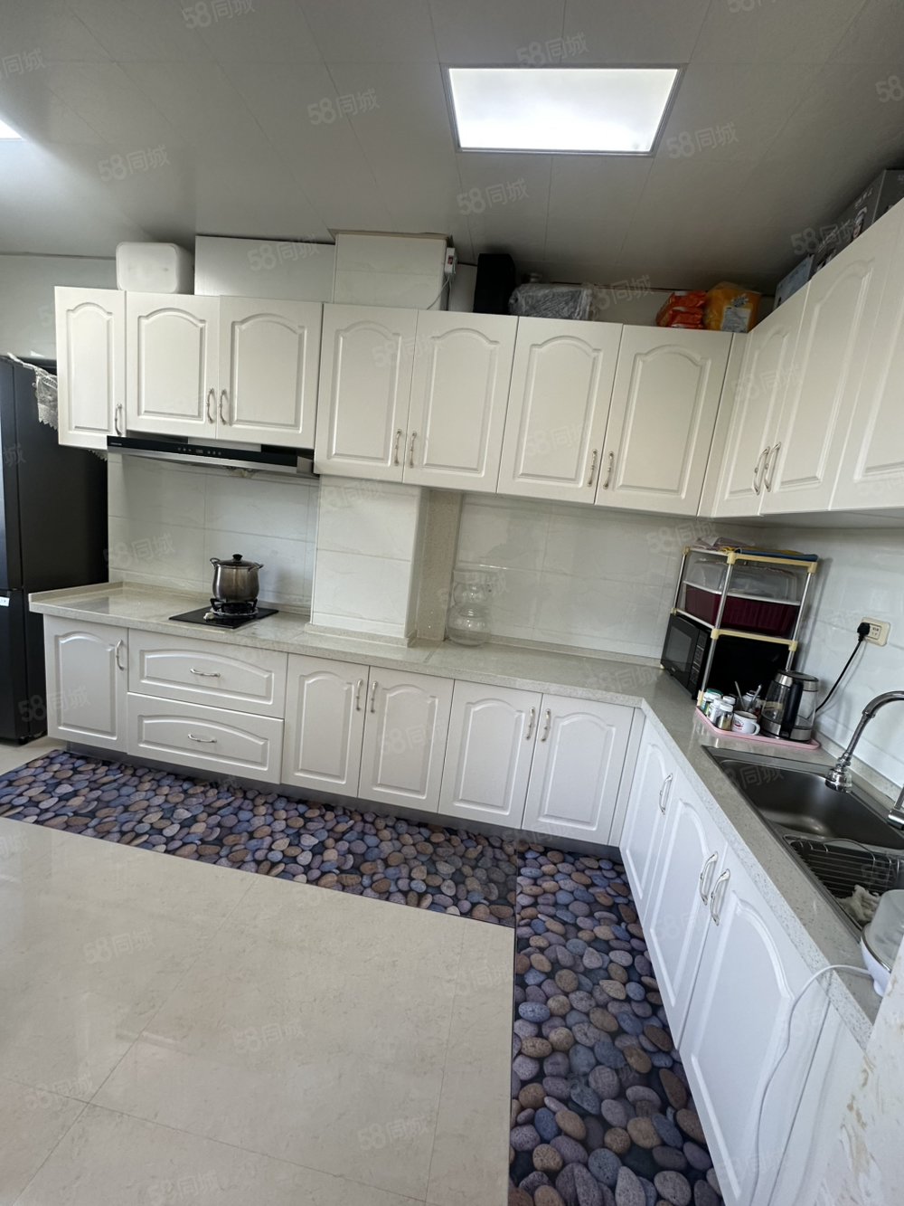 辽河半岛3室2厅1卫132㎡南北65万