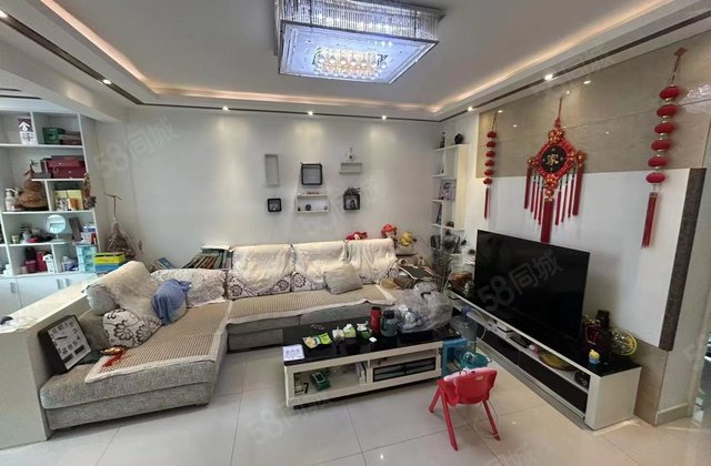 阳光 实验 颐馨园二期 三室 带车位 免大税 月亮湾D区