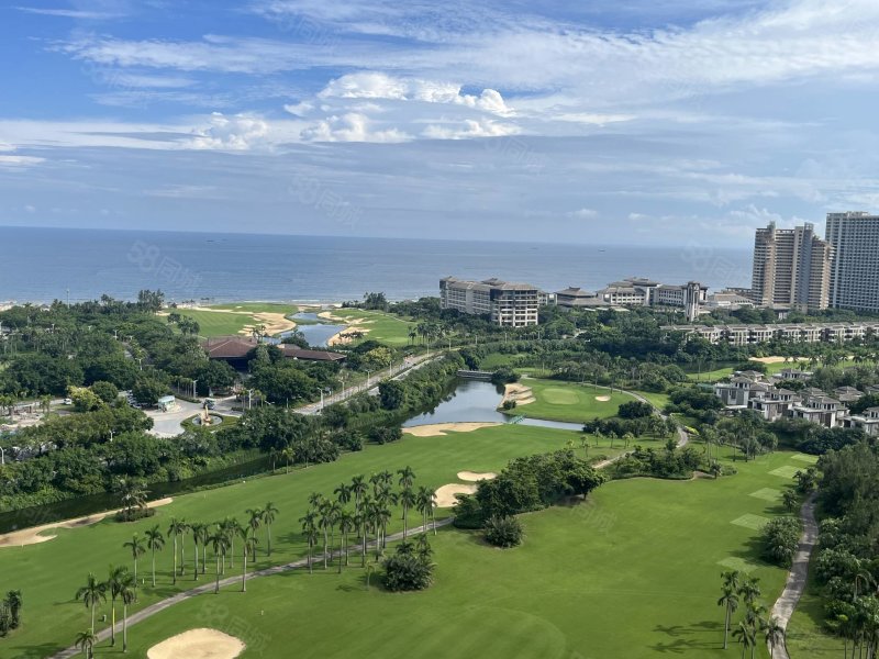 保利海陵岛f区高层海景两房带两卫门口有市场公交车站