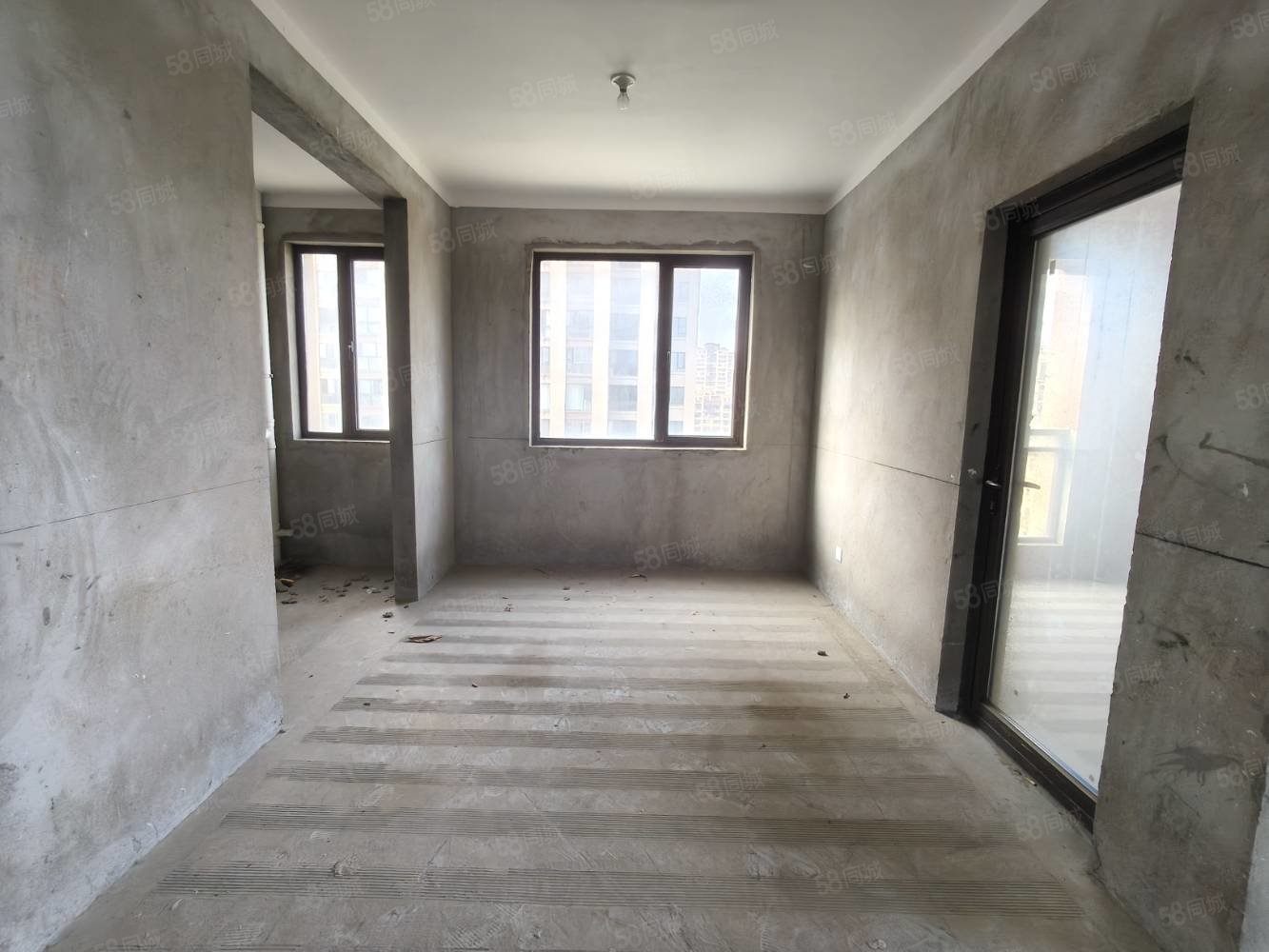 逍遥绿苑3室2厅2卫128㎡南北55.8万