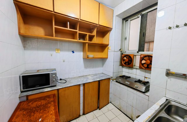 湖南省石油总公司宿舍3室1厅82.66㎡72万二手房图片