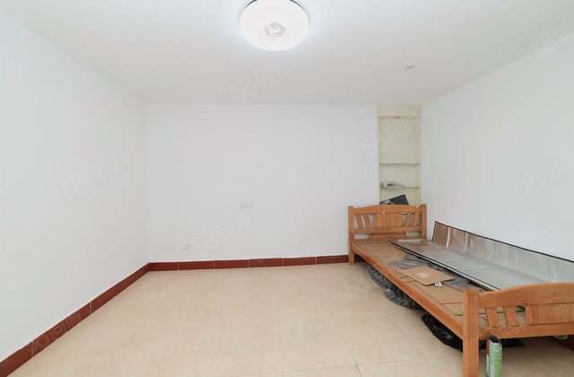 桐江新村2室1厅75㎡65万二手房图片