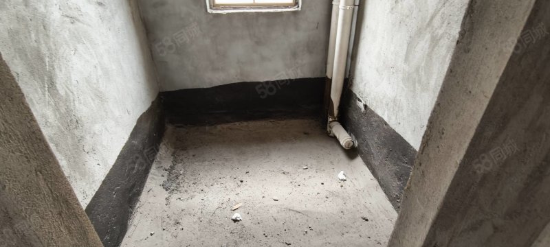 立信帝景城3室2厅2卫125㎡南北48万