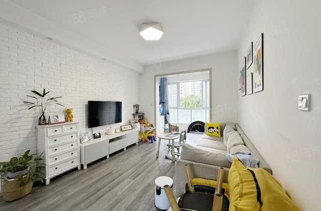 世茂城(一期)2室2厅89.9㎡107万二手房图片