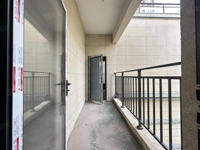 君汇半岛别墅小区新朝南低容积满二