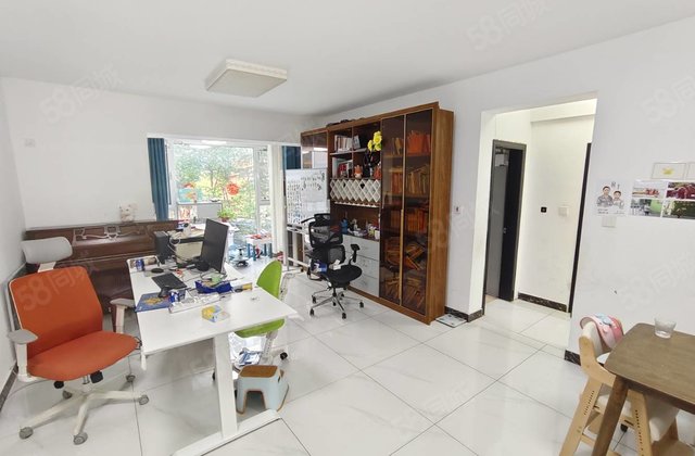 急售中通三期一楼住宅 市区 有带院 近医院 三室朝阳