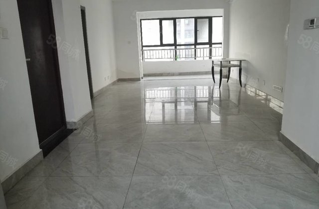 公园南邻 金麟府 中央帝景 四室三卫大宽间 有车位储藏室