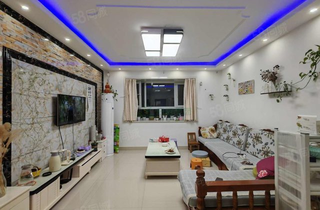 佳苑新城 有电梯 产权清晰 中间楼层采光好 装修好 南北通透